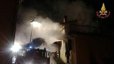 A fuoco condominio a Jesolo, un morto A fuoco condominio a Jesolo, un morto