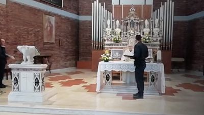 Multa perché dice messa, prete non paga Multa perché dice messa, prete non paga