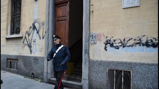 Ucciso a coltellate in casa, in carcere il figlio Ucciso a coltellate in casa, in carcere il figlio
