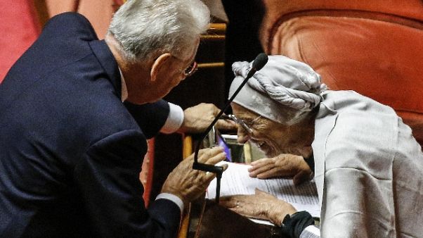 Bonino, regolarizzare colf e badanti Bonino, regolarizzare colf e badanti