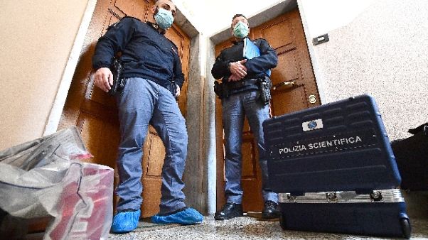 Madre a pezzi, 'suicidio compatibile' Madre a pezzi, 'suicidio compatibile'