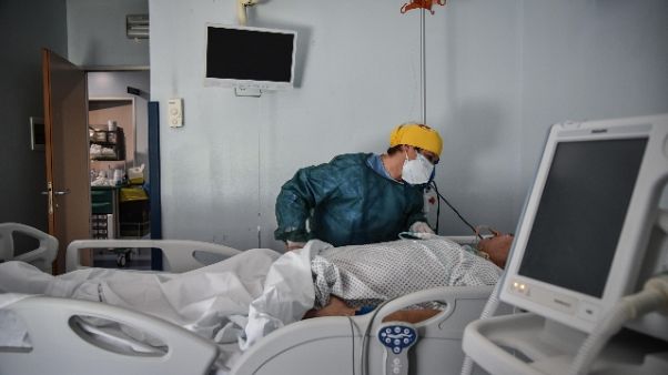 In Lombardia dato migliore contagi dal 6 In Lombardia dato migliore contagi dal 6