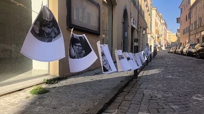 25 aprile, ad Ancona 'corteo' di foto