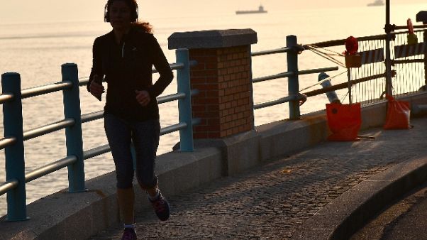 Campania,attività motoria con mascherine Campania,attività motoria con mascherine