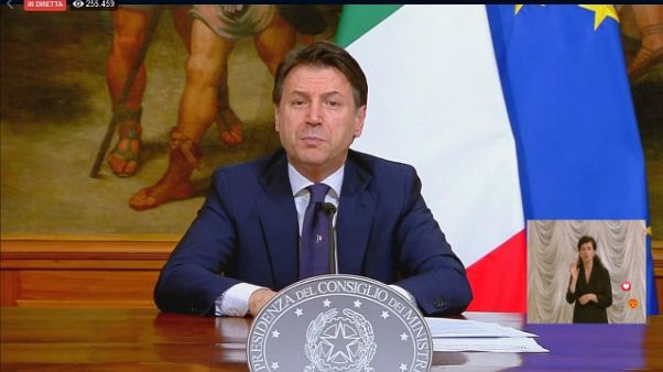 Azzolina, dolore tenere le scuole chiuse Azzolina, dolore tenere le scuole chiuse