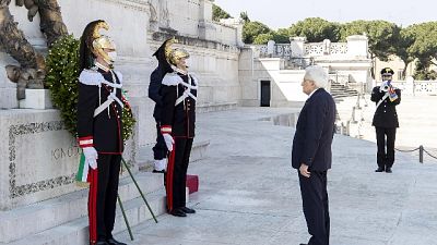 Mattarella,scuole aperte se in sicurezza Mattarella,scuole aperte se in sicurezza