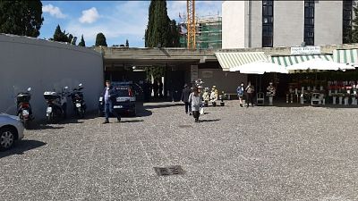 Fase2:riapre cimitero Bari,decine visite Fase2:riapre cimitero Bari,decine visite