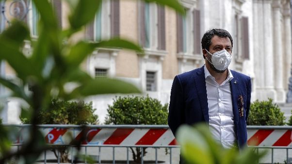 Salvini, non condivido scelte Berlusconi Salvini, non condivido scelte Berlusconi