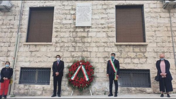 Primo maggio: Decaro, Paese deve riparti Primo maggio: Decaro, Paese deve riparti