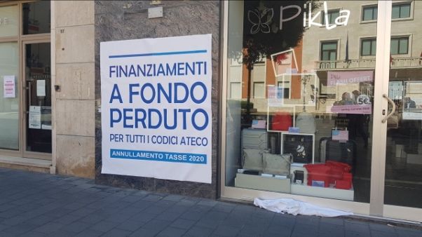 Protesta commercianti a Crotone Protesta commercianti a Crotone
