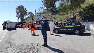 Un centinaio tamponi su strade Calabria Un centinaio tamponi su strade Calabria