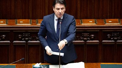Conte, italiani responsabili Conte, italiani responsabili