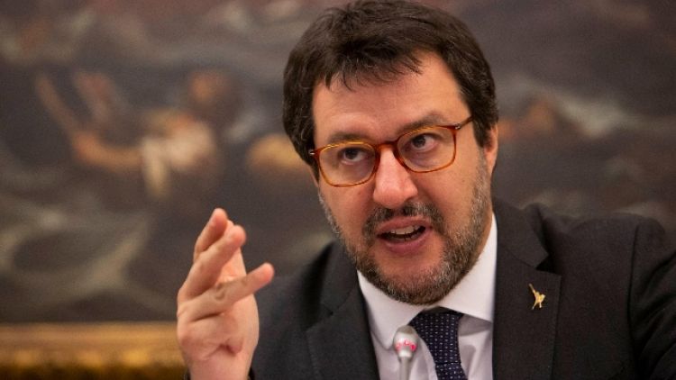 Salvini, Conte mantenga impegni