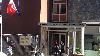 Accolto ricorso Governo contro ordinanza Accolto ricorso Governo contro ordinanza