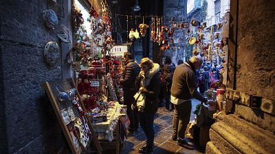 Sos da strada presepi Napoli Sos da strada presepi Napoli