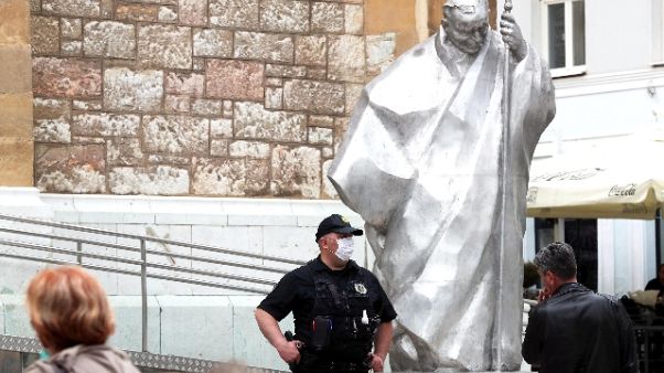 Papa ricorda 100 anni nascita Wojtyla Papa ricorda 100 anni nascita Wojtyla