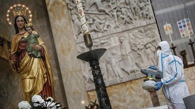 Papa, domani Messe, attenzione a norme Papa, domani Messe, attenzione a norme