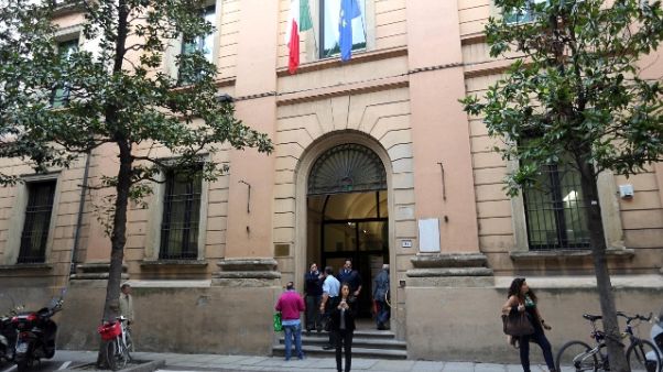 'Padrone di m.' sei misure cautelari 'Padrone di m.' sei misure cautelari