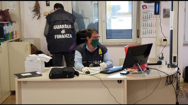 Gdf Roma, sequestro da 43 mln per frode Gdf Roma, sequestro da 43 mln per frode