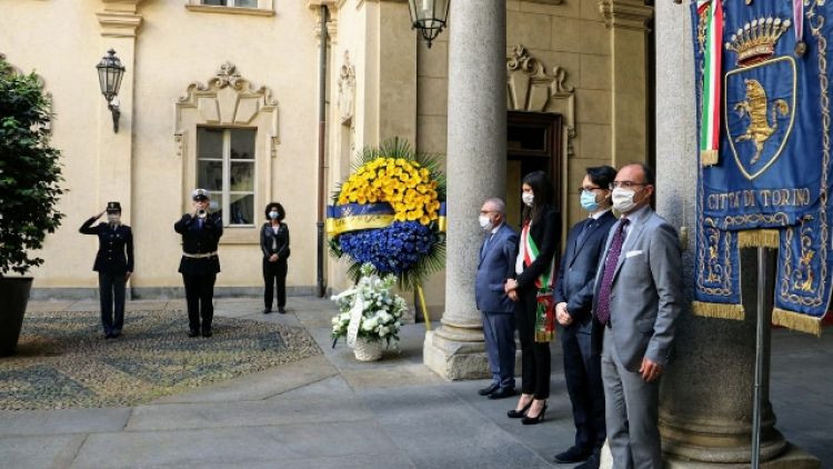 Piazza S.Carlo:cerimonia ricordo vittime