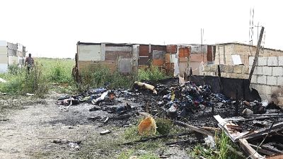 In un anno e mezzo quarta vittima per incendi nella baraccopoli In un anno e mezzo quarta vittima per incendi nella baraccopoli