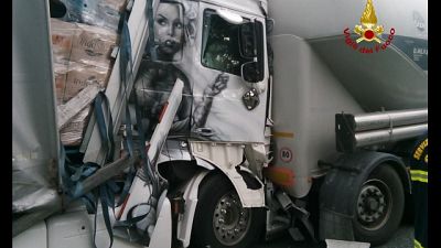 Scontro tra 4 Tir dopo Arenzano, tra due auto a Rossiglione Scontro tra 4 Tir dopo Arenzano, tra due auto a Rossiglione