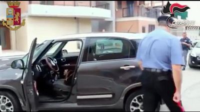 Per maltrattamenti, spinte e schiaffi a 12 bimbi di 3-4 anni Per maltrattamenti, spinte e schiaffi a 12 bimbi di 3-4 anni