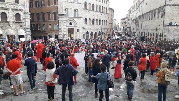 Protesta a Perugia contro modifiche per farmacologico