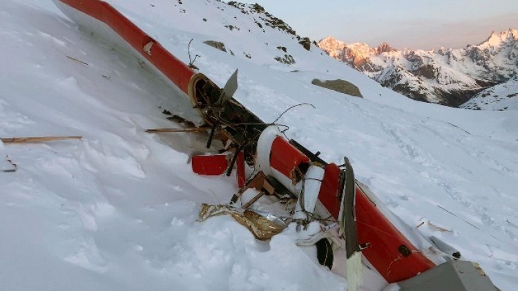 "Non doveva essere su ghiacciaio",7 morti nell'incidente in 2019