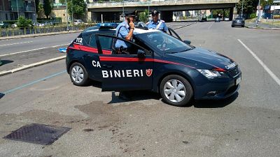 Incensurato raggiunto da 4 colpi a Casoria, indagano carabinieri Incensurato raggiunto da 4 colpi a Casoria, indagano carabinieri