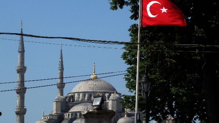 Il pontefice ricorda quanto sta accadendo a Istanbul