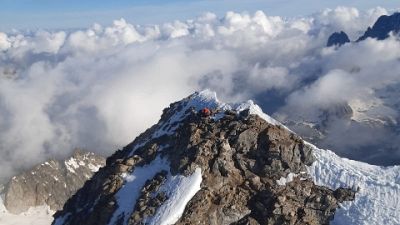 Alpinisti avevano problemi con materiali,intervenuto elisoccorso Alpinisti avevano problemi con materiali,intervenuto elisoccorso