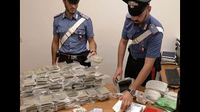 A Firenze, nell'abitazione 47 kg hashish e 1,7 di cocaina A Firenze, nell'abitazione 47 kg hashish e 1,7 di cocaina