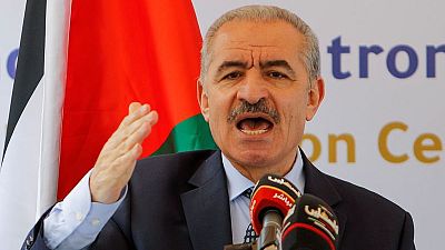 رئيس الوزراء الفلسطيني يعلن إطلاق مشروع مدينة سكنية بالضفة الغربية رئيس الوزراء الفلسطيني يعلن إطلاق مشروع مدينة سكنية بالضفة الغربية