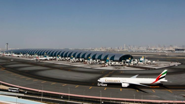طيران الإمارات تسمح لبعض المسافرين من الإمارات بتقديم سجلات كورونا عبر الإنترنت