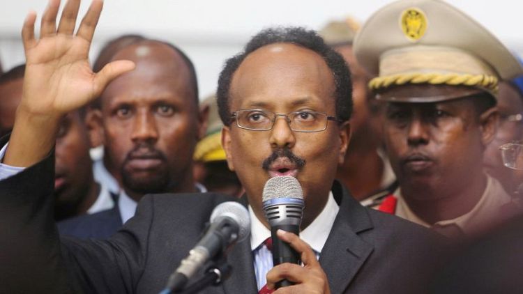 الرئيس الصومالي يرضخ للضغوط ويقرر عدم تمديد فترته لعامين