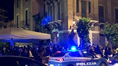 Polizia notifica misura 8 persone protagoniste episodio 4 luglio Polizia notifica misura 8 persone protagoniste episodio 4 luglio