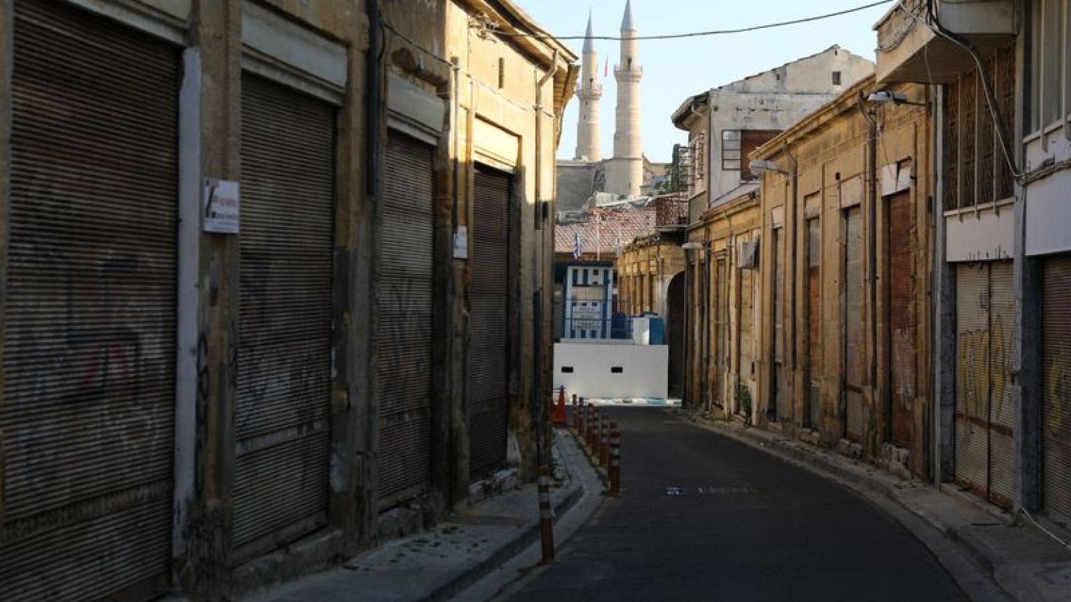 U.N. chief urges "be creative" as Cyprus talks open