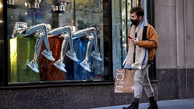 RESUMEN-La confianza del consumidor estadounidense sube a máximos anteriores a la pandemia RESUMEN-La confianza del consumidor estadounidense sube a máximos anteriores a la pandemia
