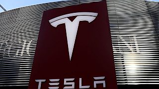 Las acciones de Tesla caen por falta de previsiones ante la escasez de chips Las acciones de Tesla caen por falta de previsiones ante la escasez de chips