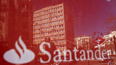 Santander multiplica por cinco su beneficio gracias a la reducción de las provisiones Santander multiplica por cinco su beneficio gracias a la reducción de las provisiones