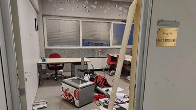 Il blitz lo scorso febbraio durante volantinaggio Fuan Il blitz lo scorso febbraio durante volantinaggio Fuan