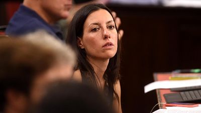 Anita Pirovano su Facebook, "mi indigno se va a parlamentari' Anita Pirovano su Facebook, "mi indigno se va a parlamentari'