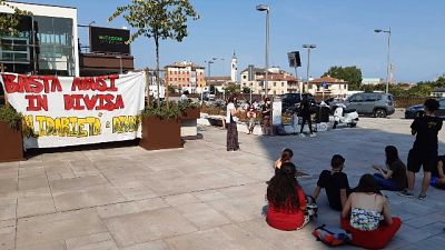 Davanti a Tribunale di Vicenza,i n corso direttissima Davanti a Tribunale di Vicenza,i n corso direttissima