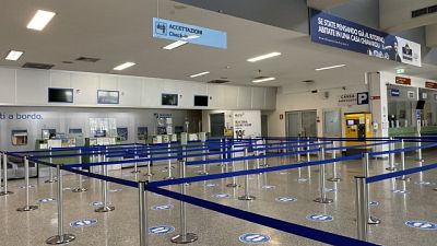 Sono persone rientrate con volo proveniente da Malta sabato 15 Sono persone rientrate con volo proveniente da Malta sabato 15