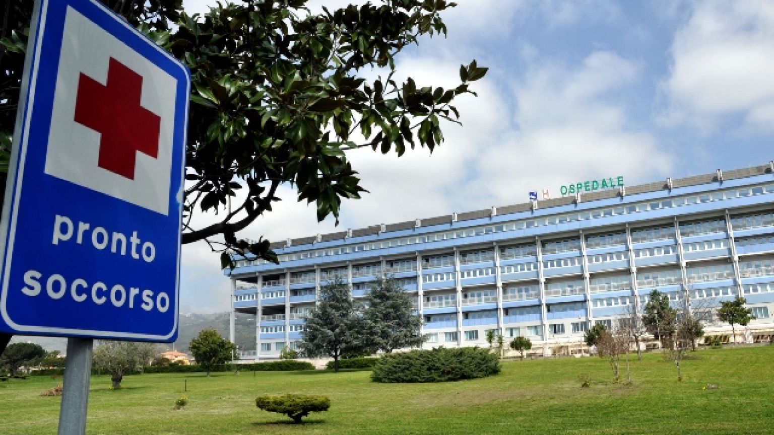 Coinvolti un funzionario e direttore sanitario 'ospedale Lamezia