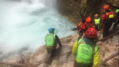 Riaffiorato da pozza alla base della cascata di Fanes