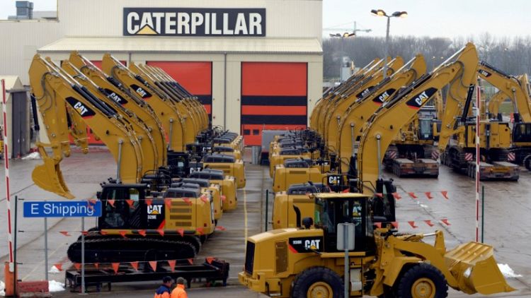 Caterpillar destaca riesgos en cadena de suministro mientras recuperación global impulsa sus ganancias
