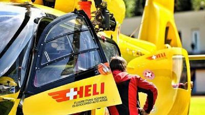 Ricoverato in elicottero all'ospedale di Bolzano