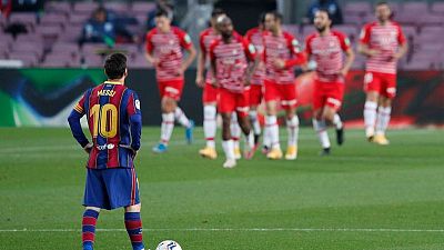 Barcelona cae ante Granada y desperdicia oportunidad de trepar a la cima de la Liga Barcelona cae ante Granada y desperdicia oportunidad de trepar a la cima de la Liga